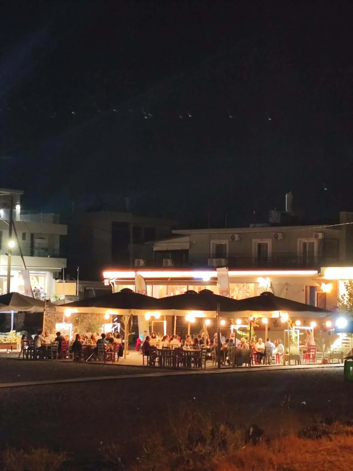 Ζεστό περιβάλλον - Άνετες θέσεις και καλή παρέα